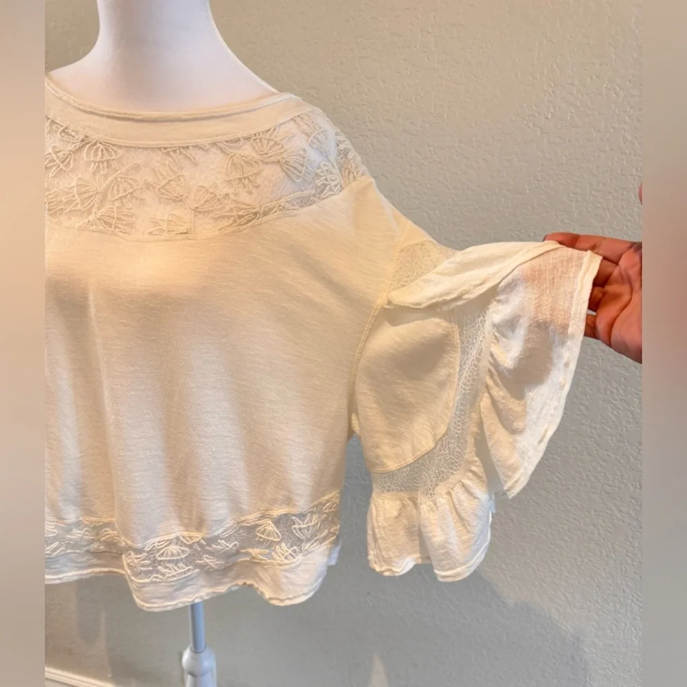 Free People Love Affair - Ivory/White Lace Knit Bell Sleeve Top – Size Small